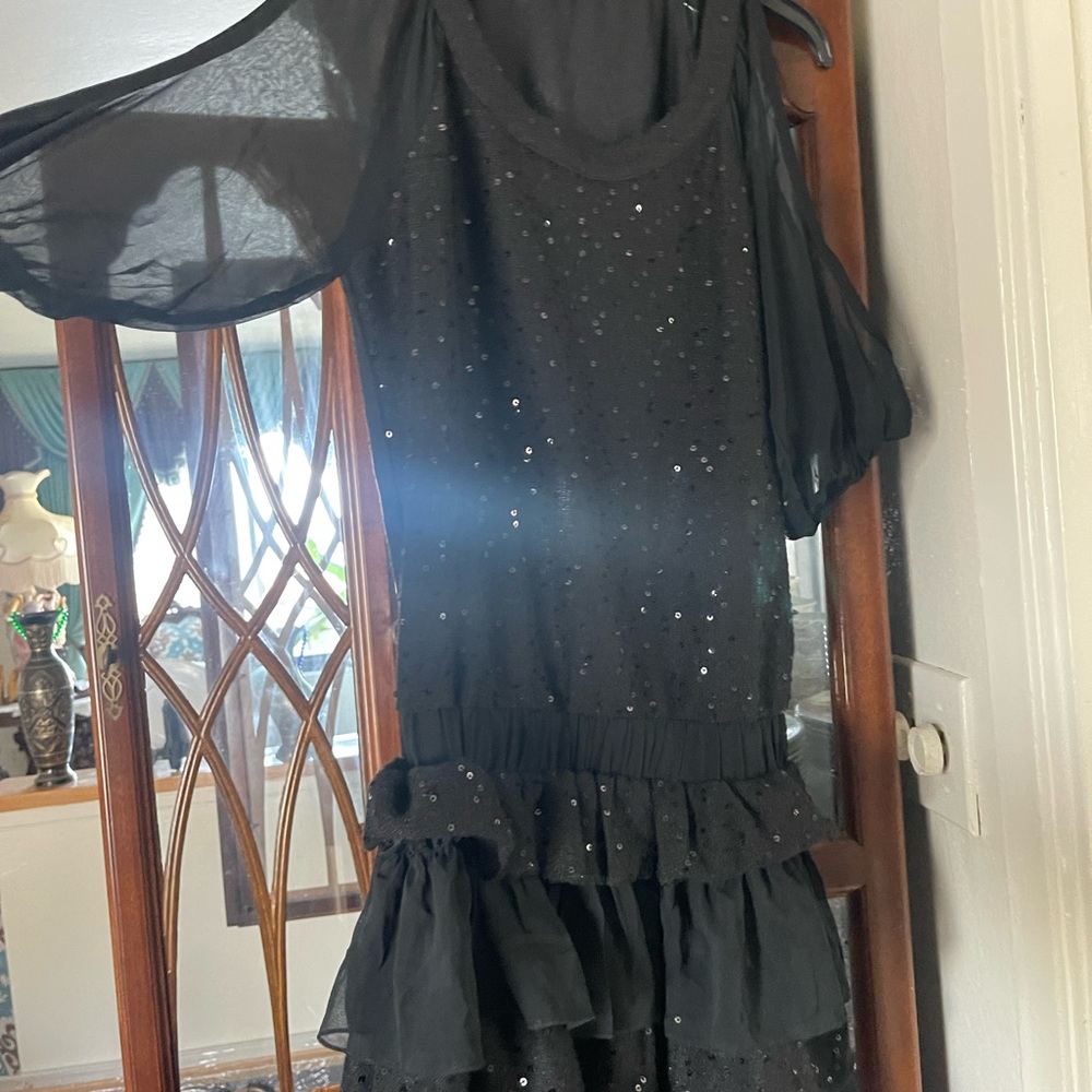Elegant Black Cold Shoulder Dress